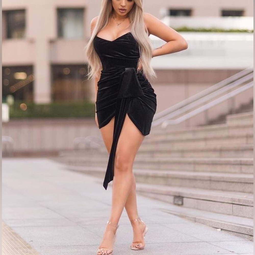 FASHION NOVA Velvet Mini Dress - Picture 4 of 4